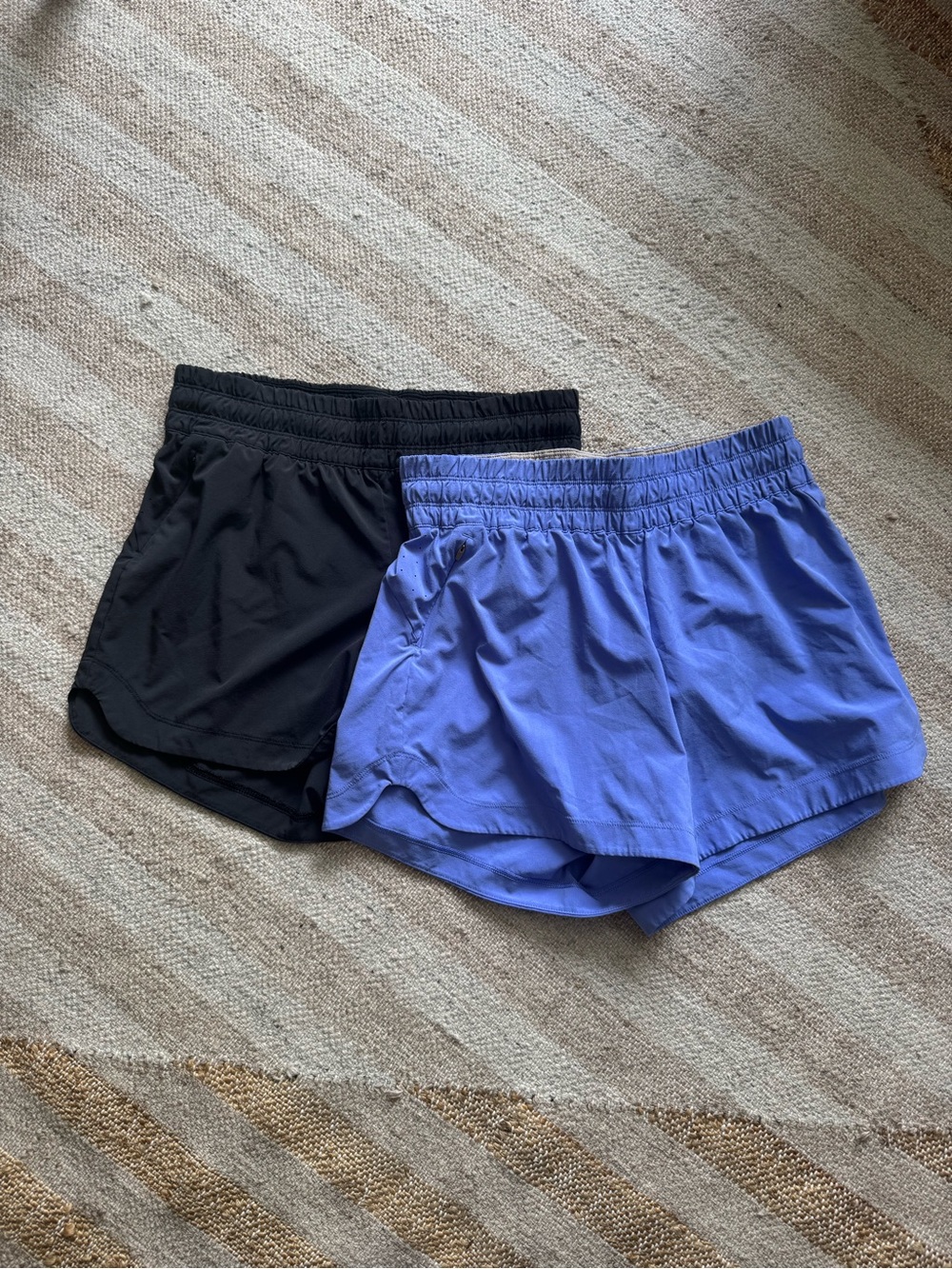 REI Women’s Active Pursuits Shorts - Black & Periwinkle Blue